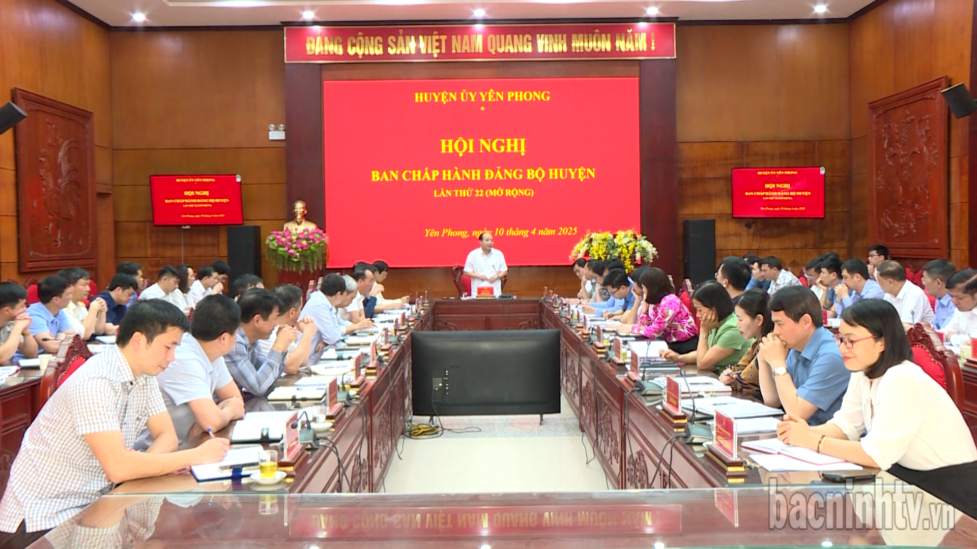 Hội nghị Ban chấp hành Đảng bộ huyện Yên Phong lần thứ 22 mở rộng