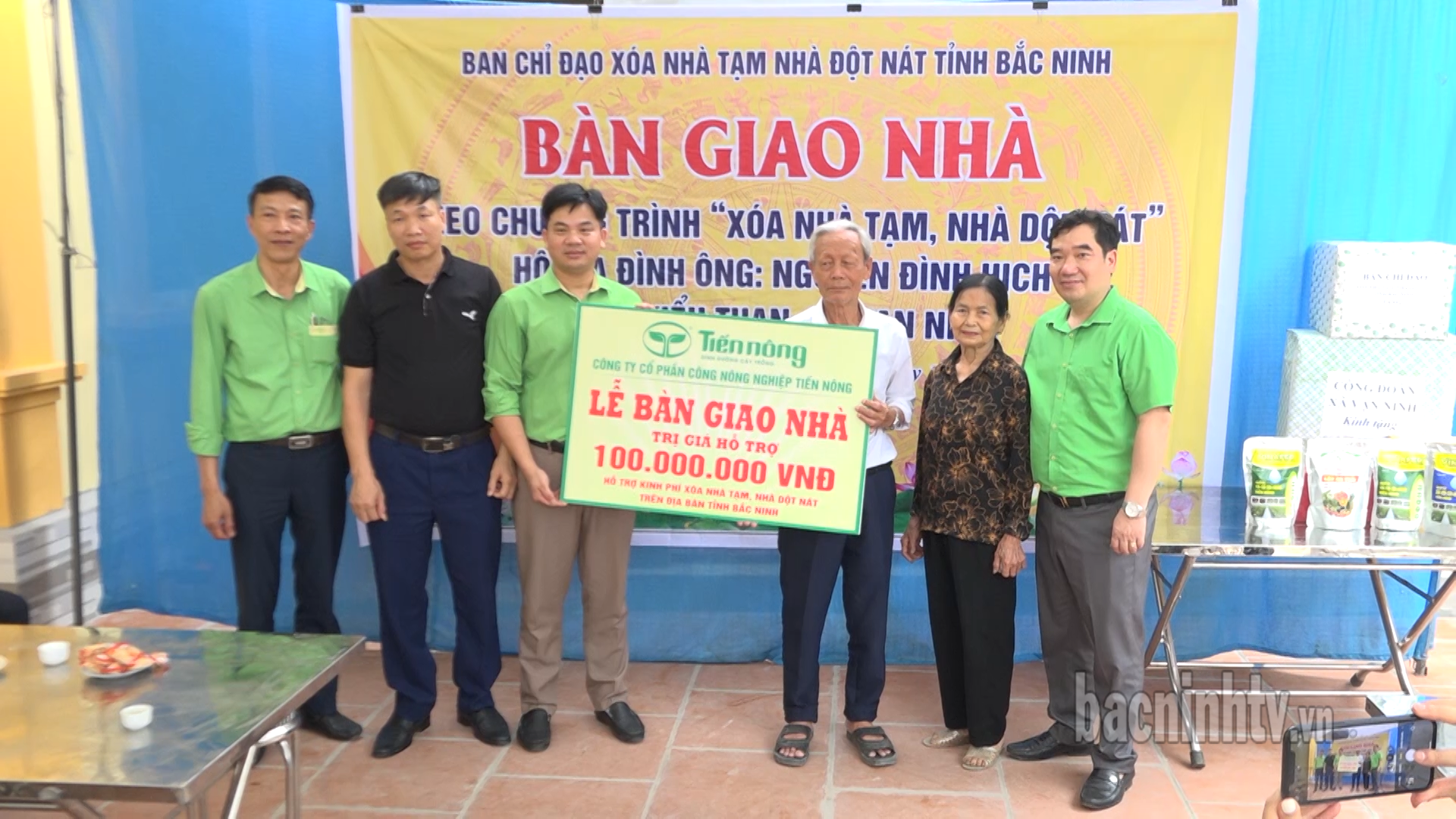 Khánh thành nhà ở theo chương trình xoá nhà tạm, nhà dột nát tại Gia Bình