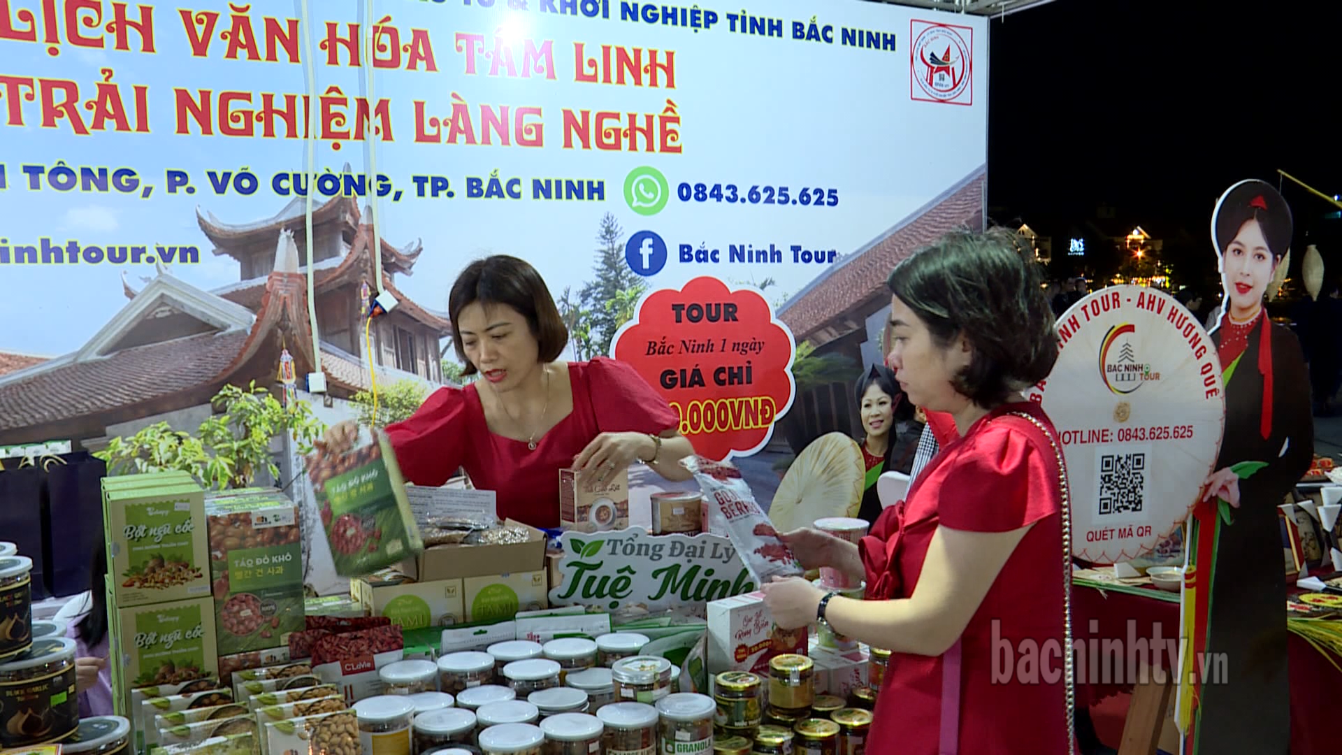 Phát triển các làng nghề có giá trị kinh tế tính cạnh tranh cao