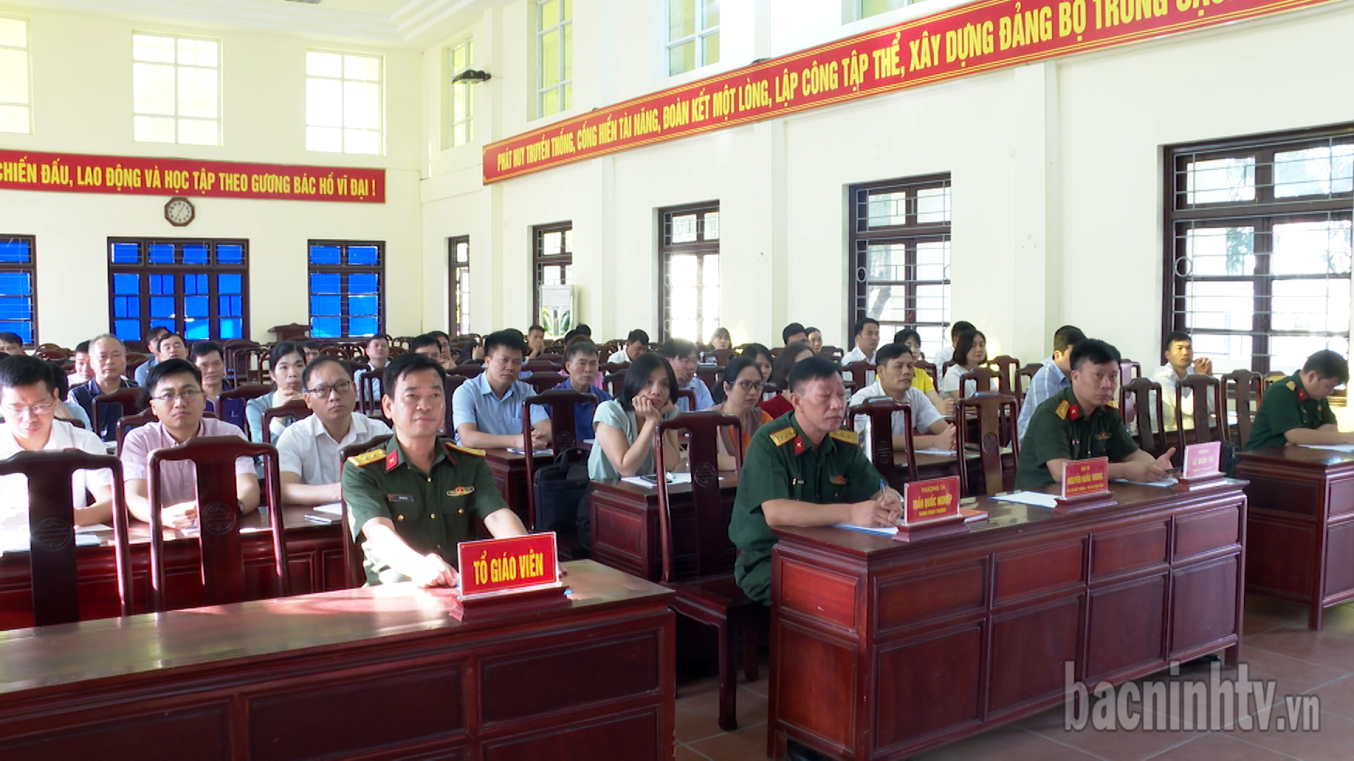 Khai giảng lớp bồi dưỡng kiến thức quốc phòng – an ninh đối tượng 3, khóa 87