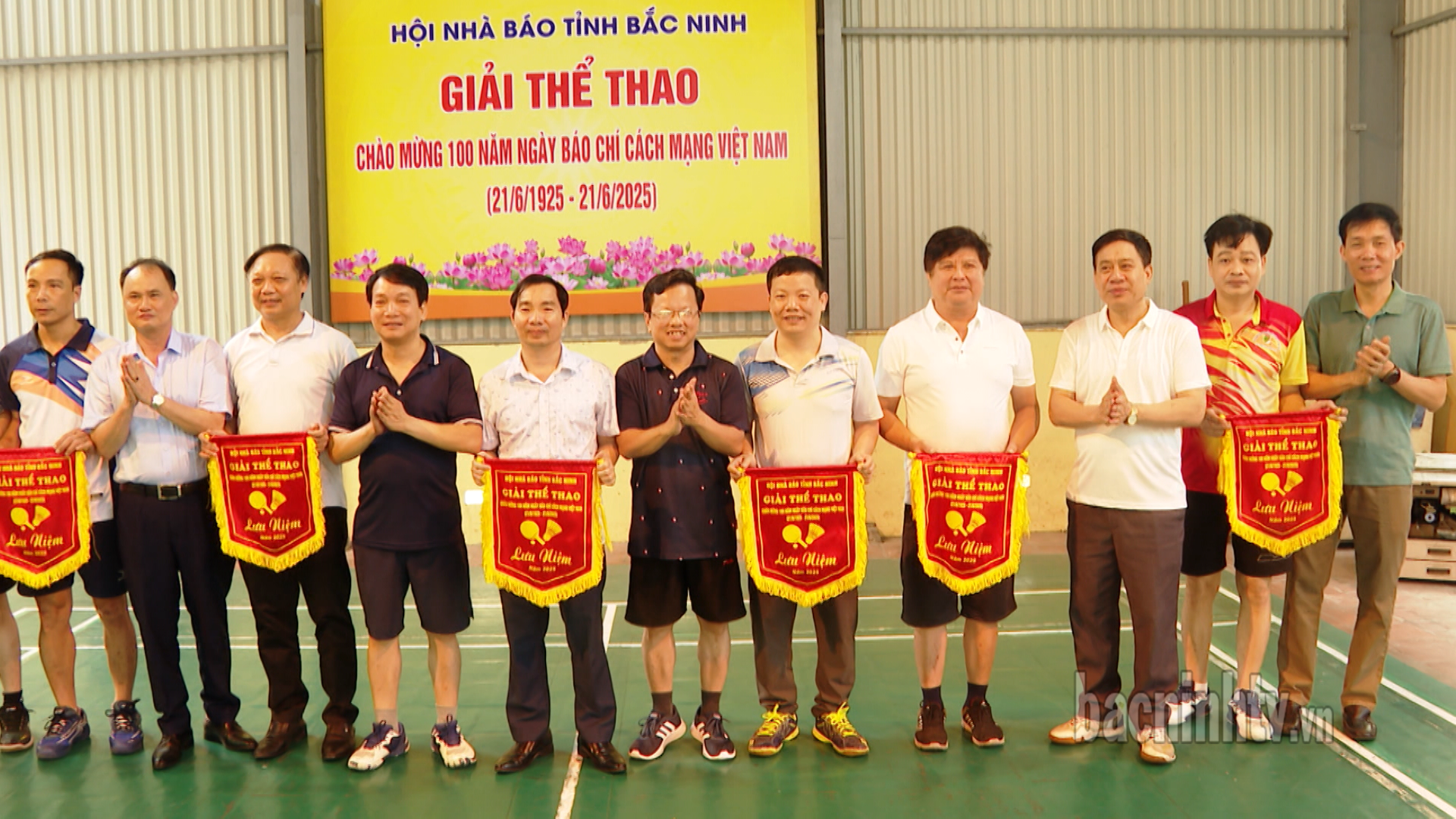 Giải thể thao chào mừng Ngày Báo chí Cách mạng Việt Nam