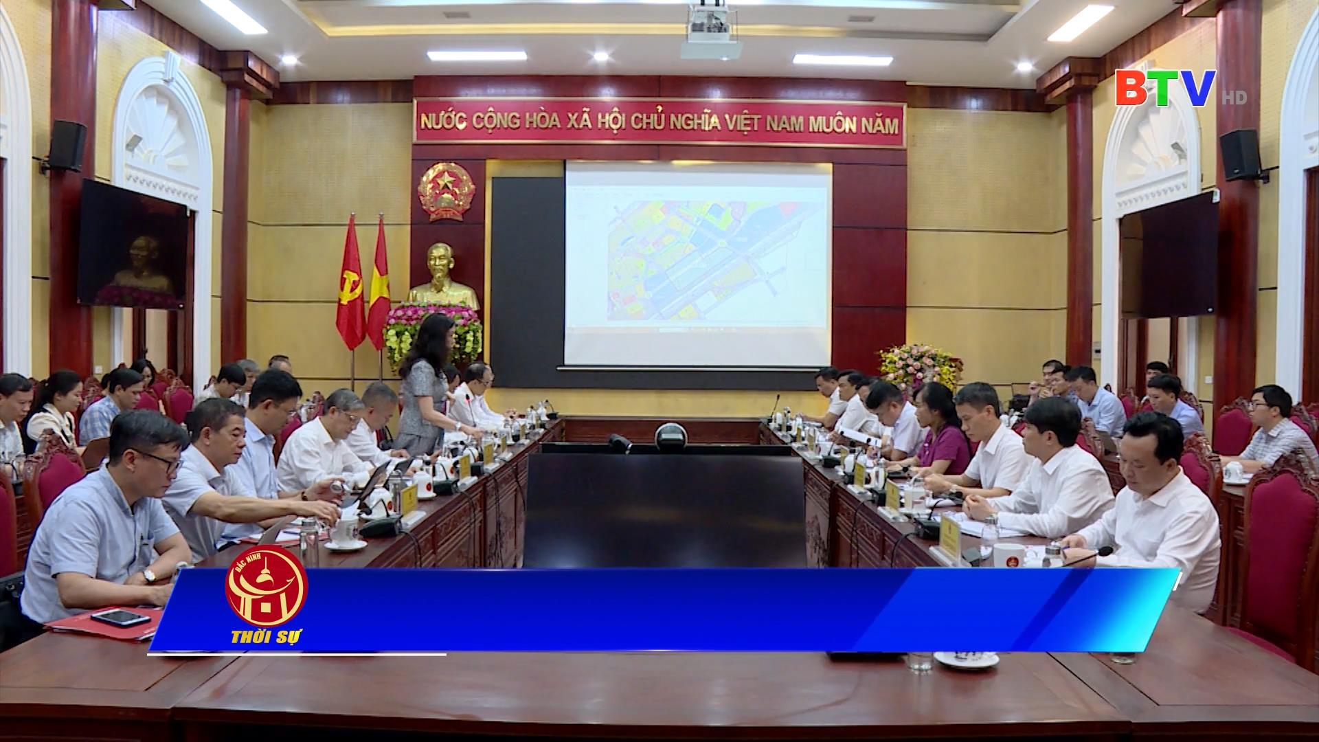 CHỦ TỊCH UBND TỈNH LÀM VIỆC VỚI TRƯỜNG ĐẠI HỌC Y HÀ NỘI
