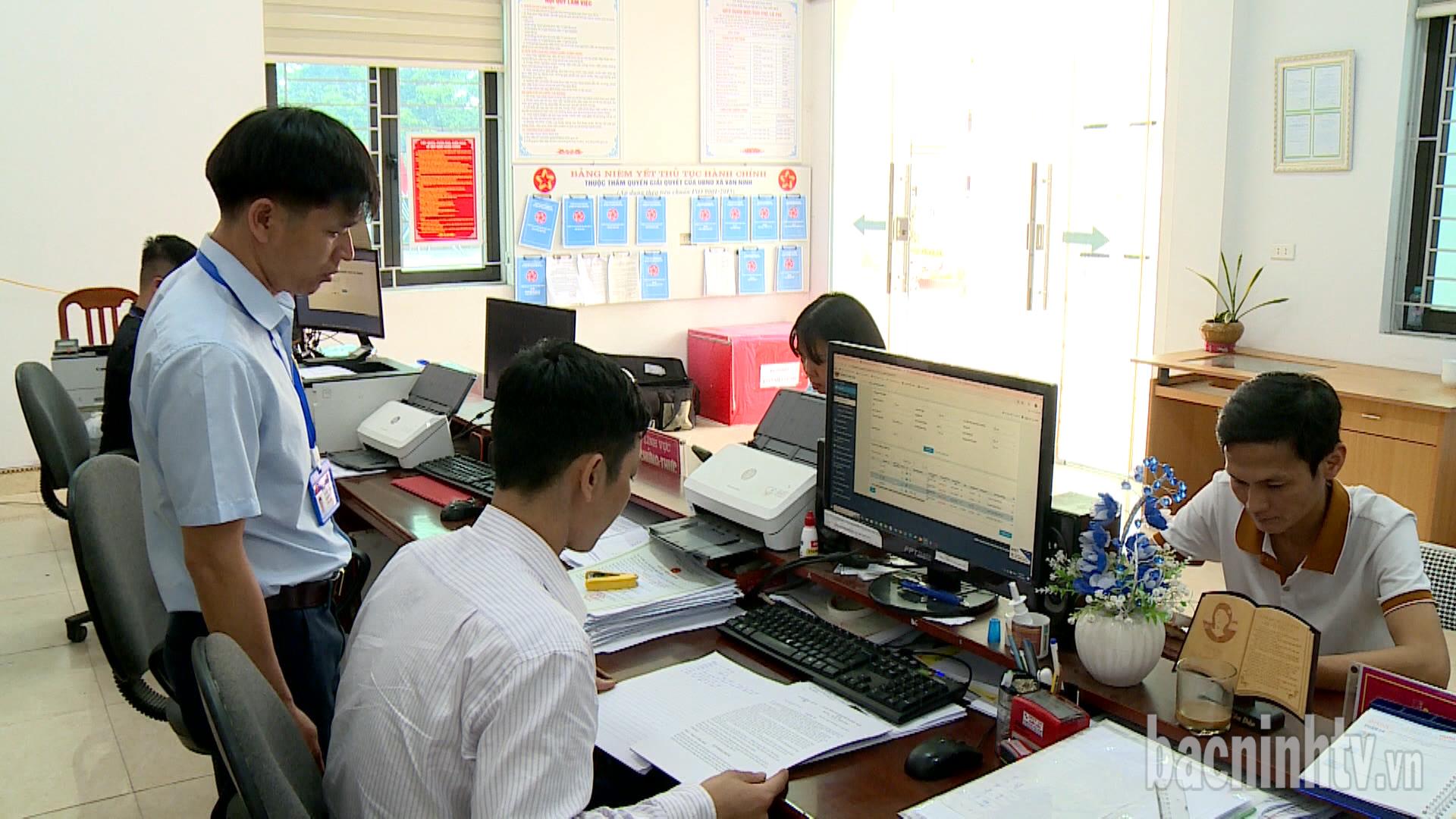 Tỷ lệ hồ sơ giải quyết trực tuyến toàn tỉnh đạt gần 100%.