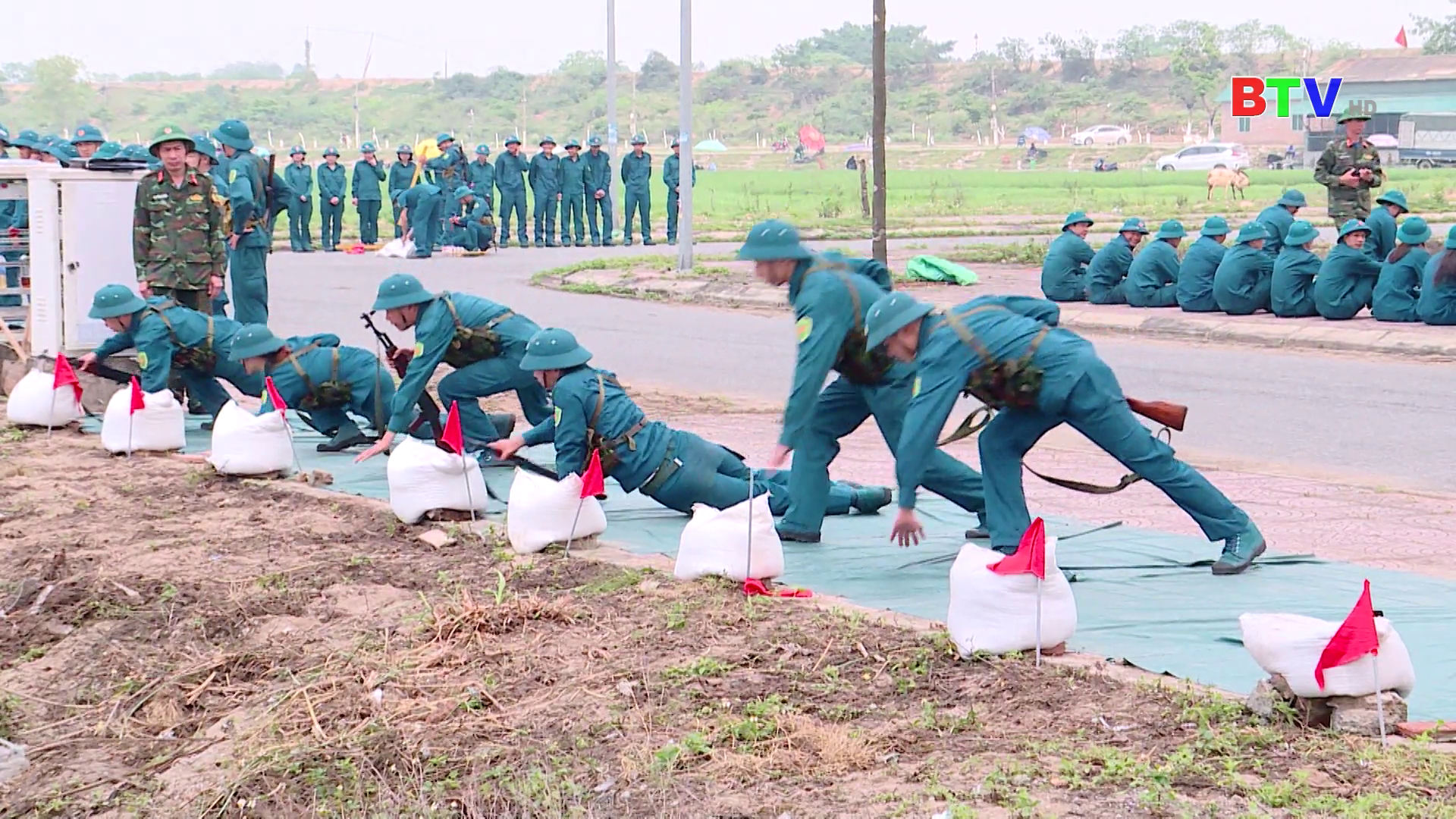 Khi chính sách trở thành điểm tựa quốc phòng, an ninh