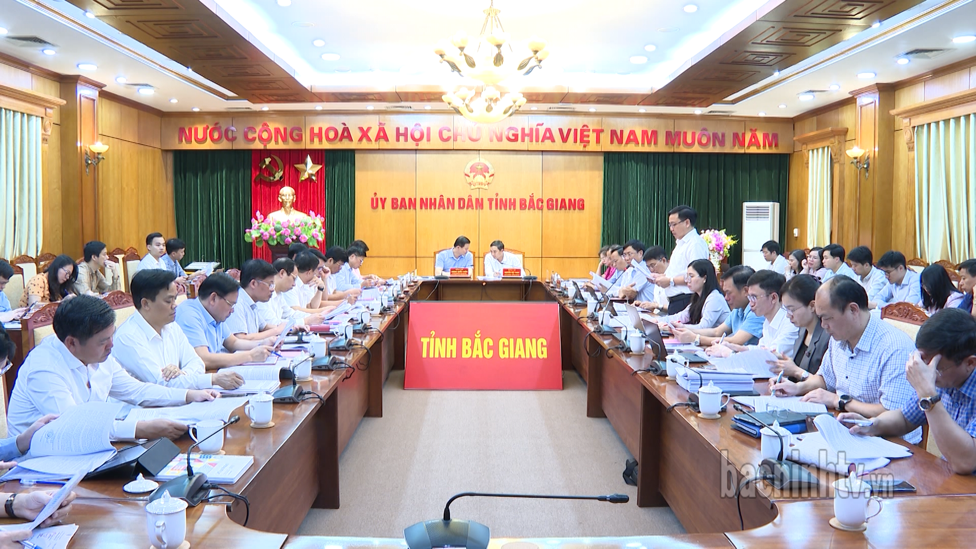 Thảo luận một số nội dung liên quan đến sắp xếp, tổ chức bộ máy