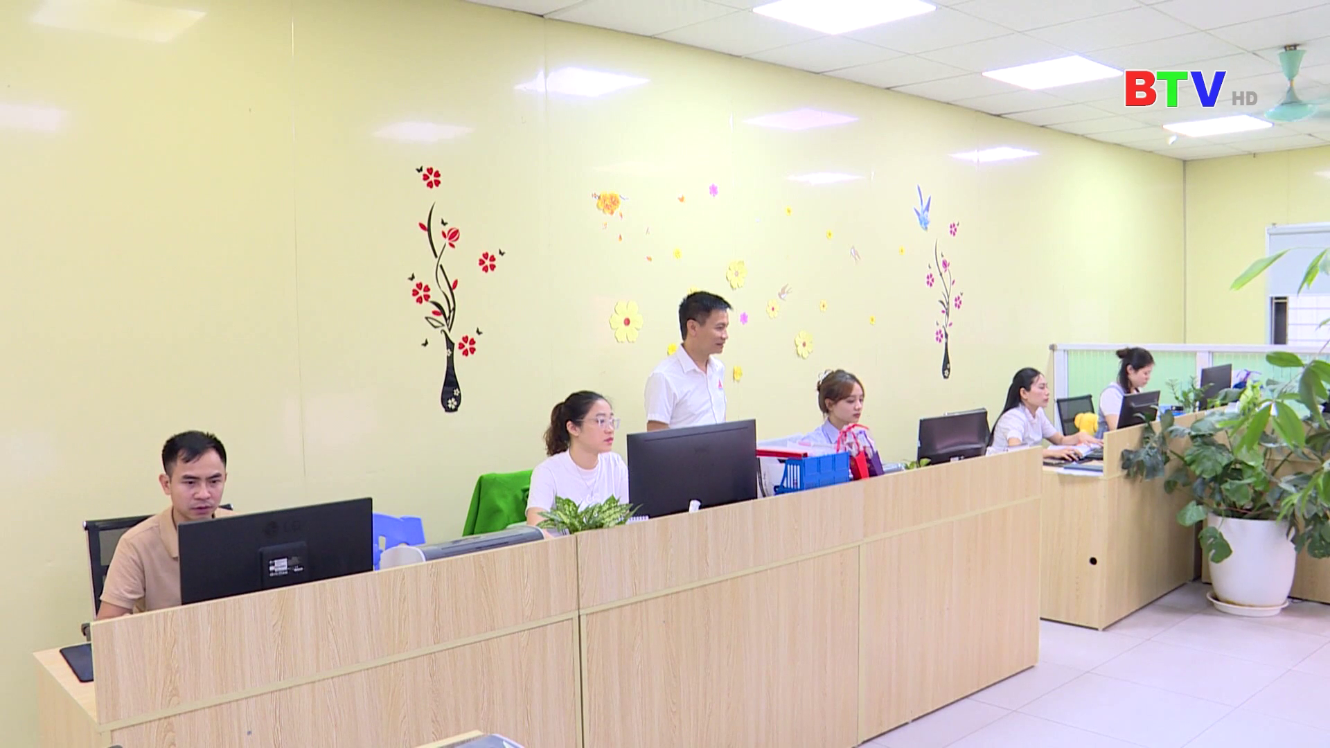 Thời sự trưa Chủ nhật ngày 15-6-2025