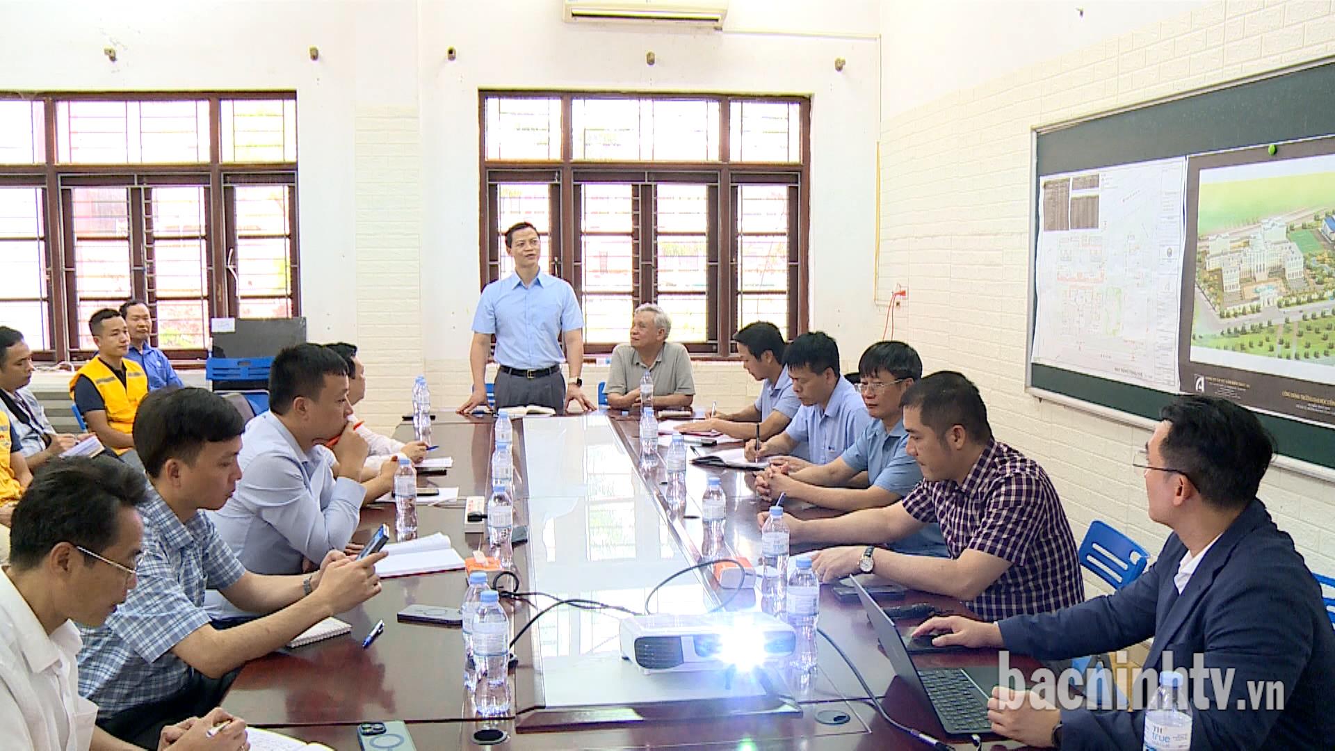 Chủ tịch UBND tỉnh làm việc với trường Đại học Công nghệ Đông Á