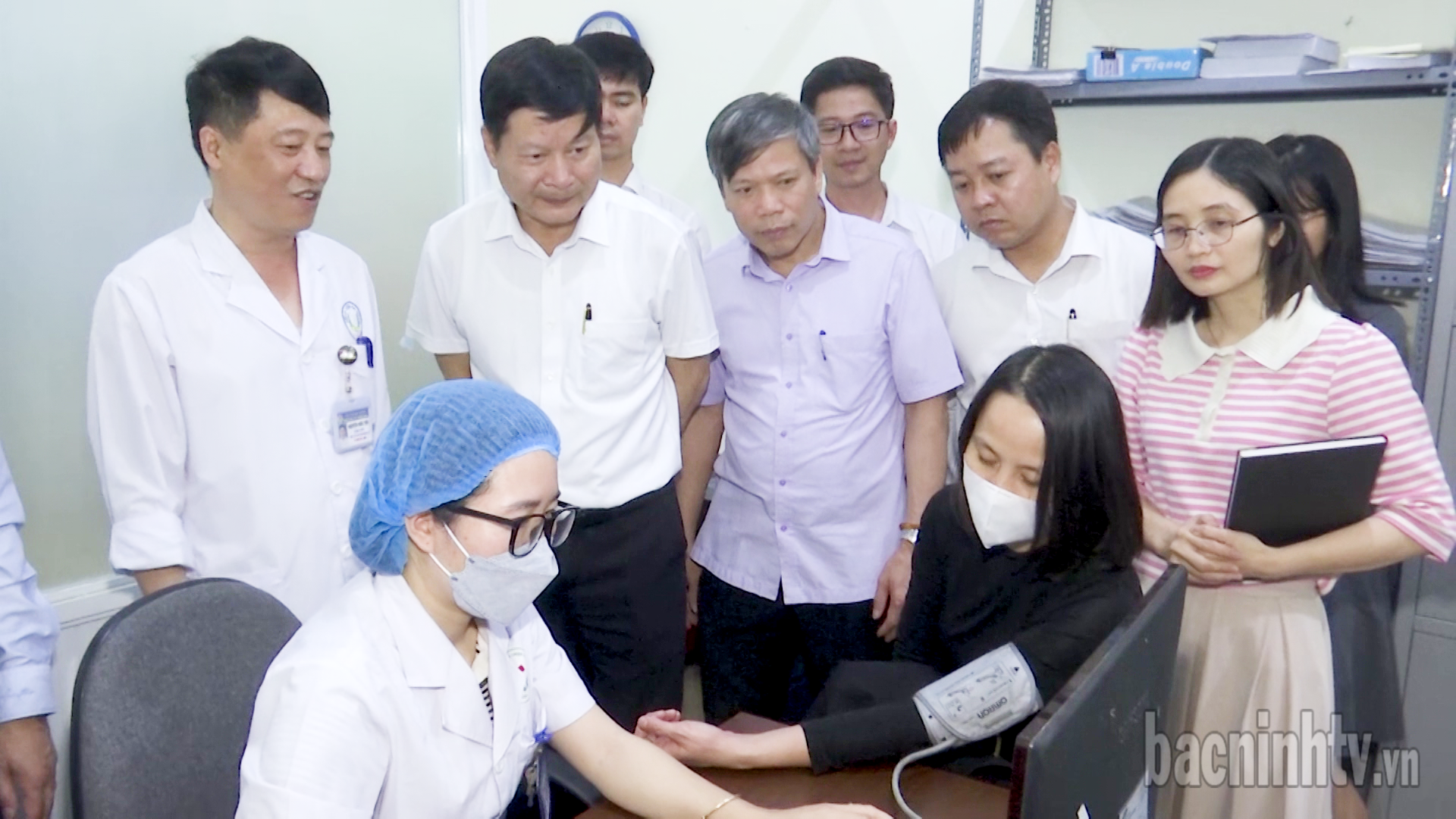 Đẩy nhanh việc triển khai Bệnh án điện tử và mô hình Bệnh viện không giấy tờ, liên thông dữ liệu với Trung tâm Điều phối dữ liệu y tế