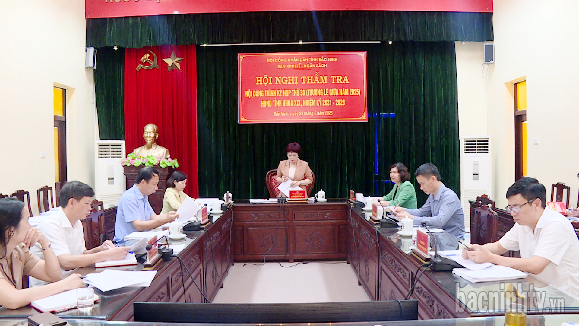 Ban Kinh tế - Ngân sách, Ban Pháp chế HĐND tỉnh thẩm tra nội dung trình Kỳ họp thứ 30 HĐND tỉnh khoá XIX, nhiệm kỳ 2021-2026