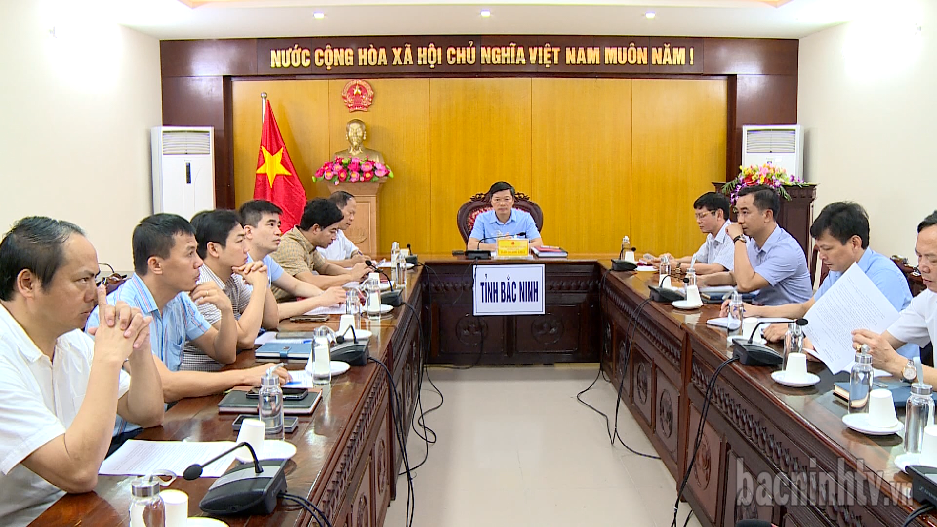 Rà soát, điều chỉnh kế hoạch cung ứng điện năm 2025, xây dựng kế hoạch năm 2026 và thúc đẩy tiến độ các dự án nguồn, lưới điện trọng điểm