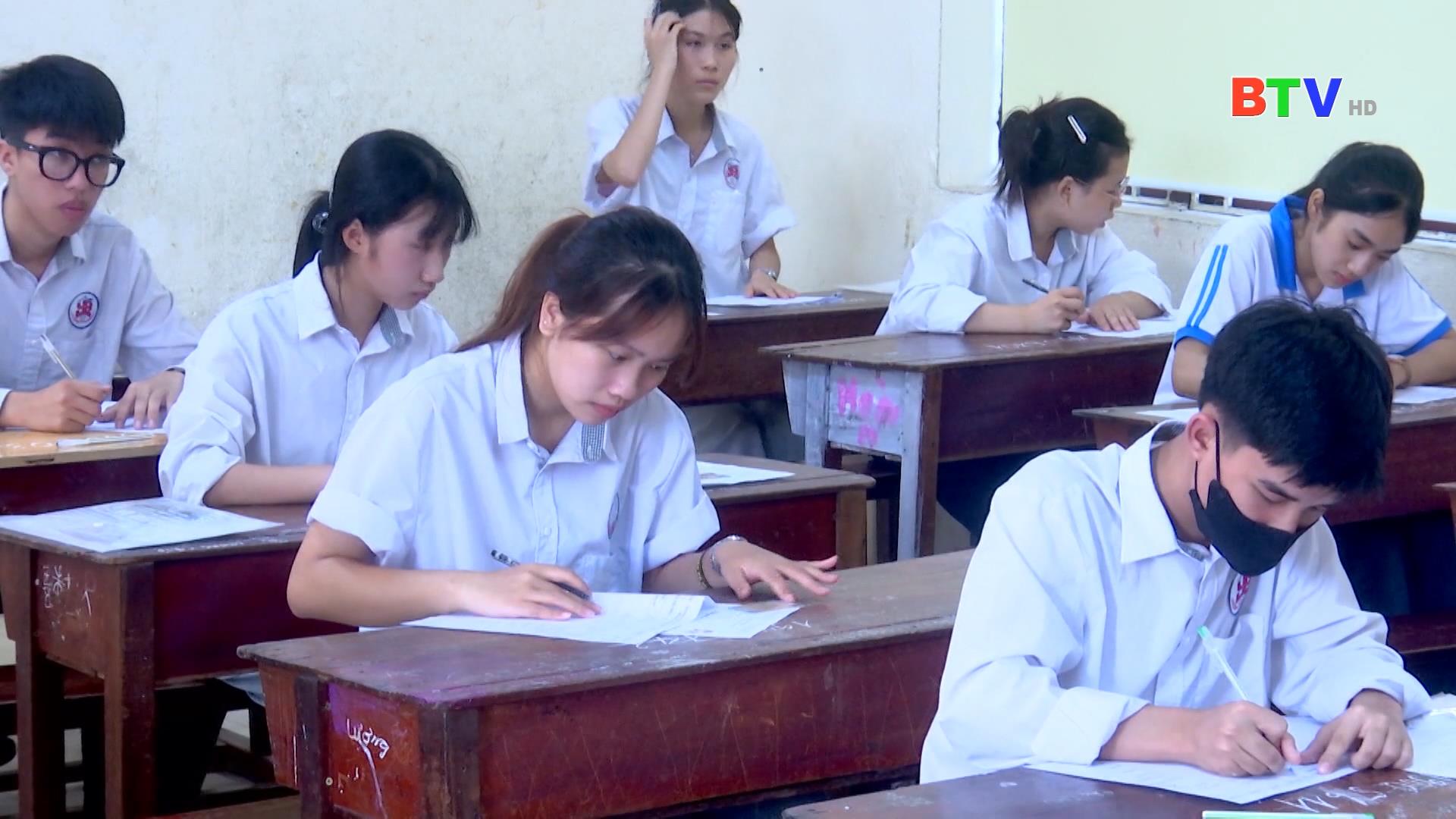 Thí sinh hài lòng với bài thi môn tự chọn Kỳ thi tốt nghiệp THPT 2025